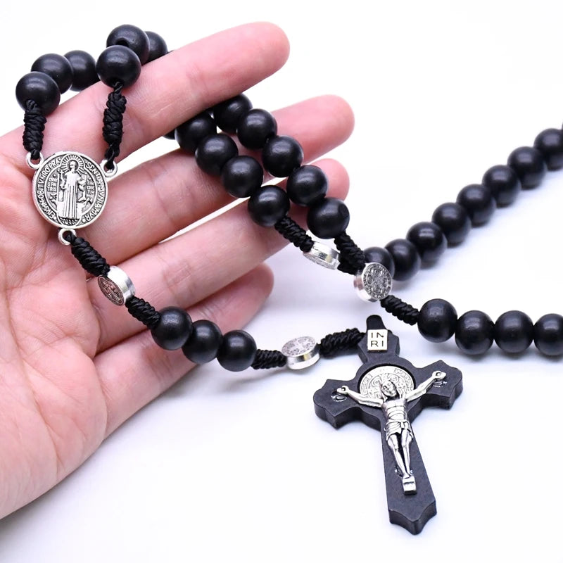 COLAR RELIGIOSO EM MADEIRA