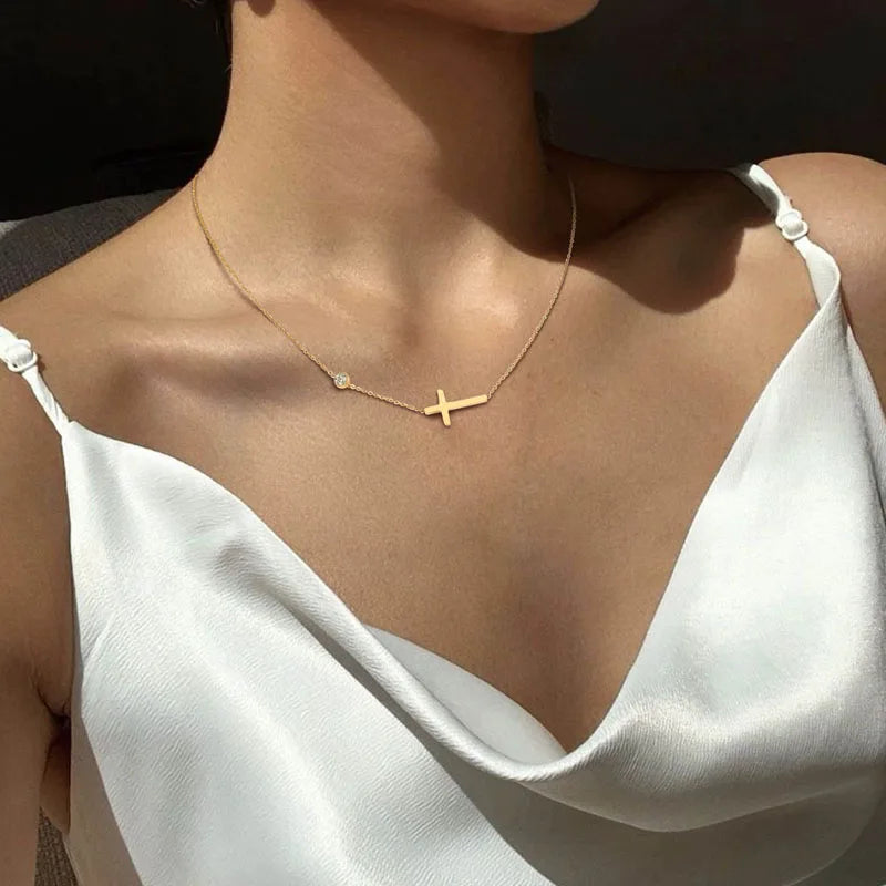 Colar de Cruz Feminino