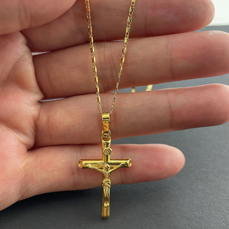 Colar com Pingente Cruz